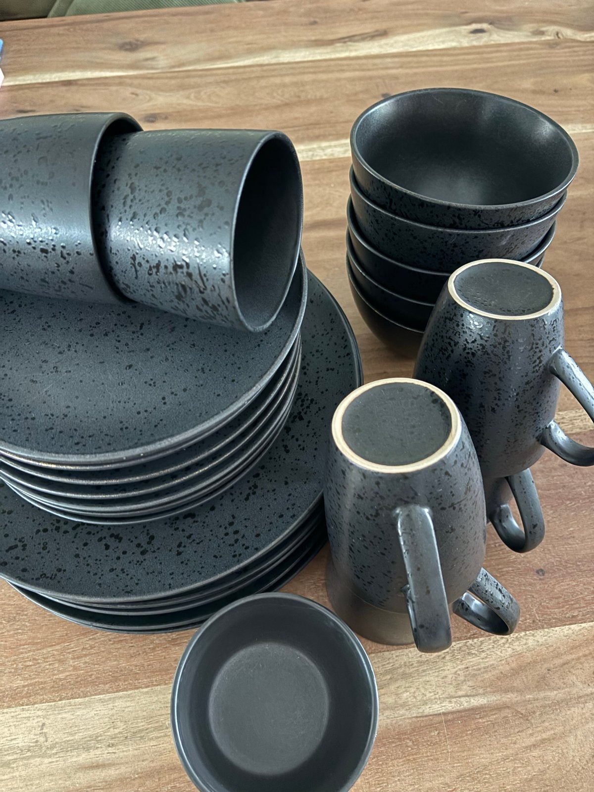 Servies set: grijs/zwart, deels IKEA., Ophalen, Gebruikt, Keramiek, IKEA