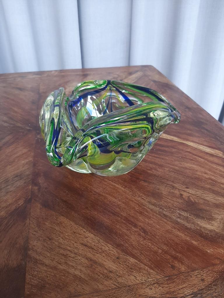blauw en groen glazen asbak, Kristalunie Maastrich, Antiek en Kunst, Antiek | Glas en Kristal, Ophalen
