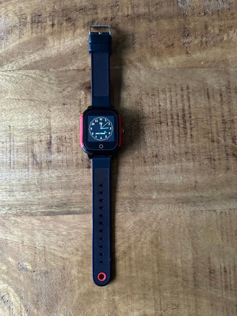 One2Track GPS Horloge met prepaid simkaart, Ophalen, Gebruikt, Rood, Jongen of Meisje