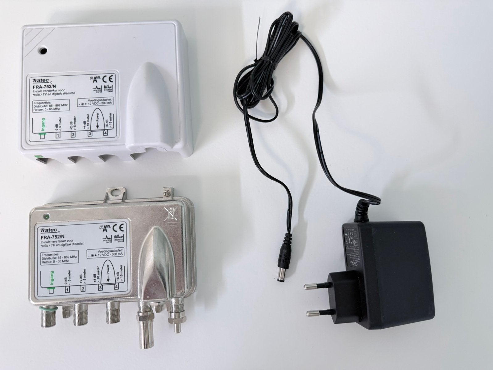 Tratec FRA-752/N in-huis antenneversterker, Ophalen of Verzenden, Zo goed als nieuw, Minder dan 2 meter, Coaxiale kabel
