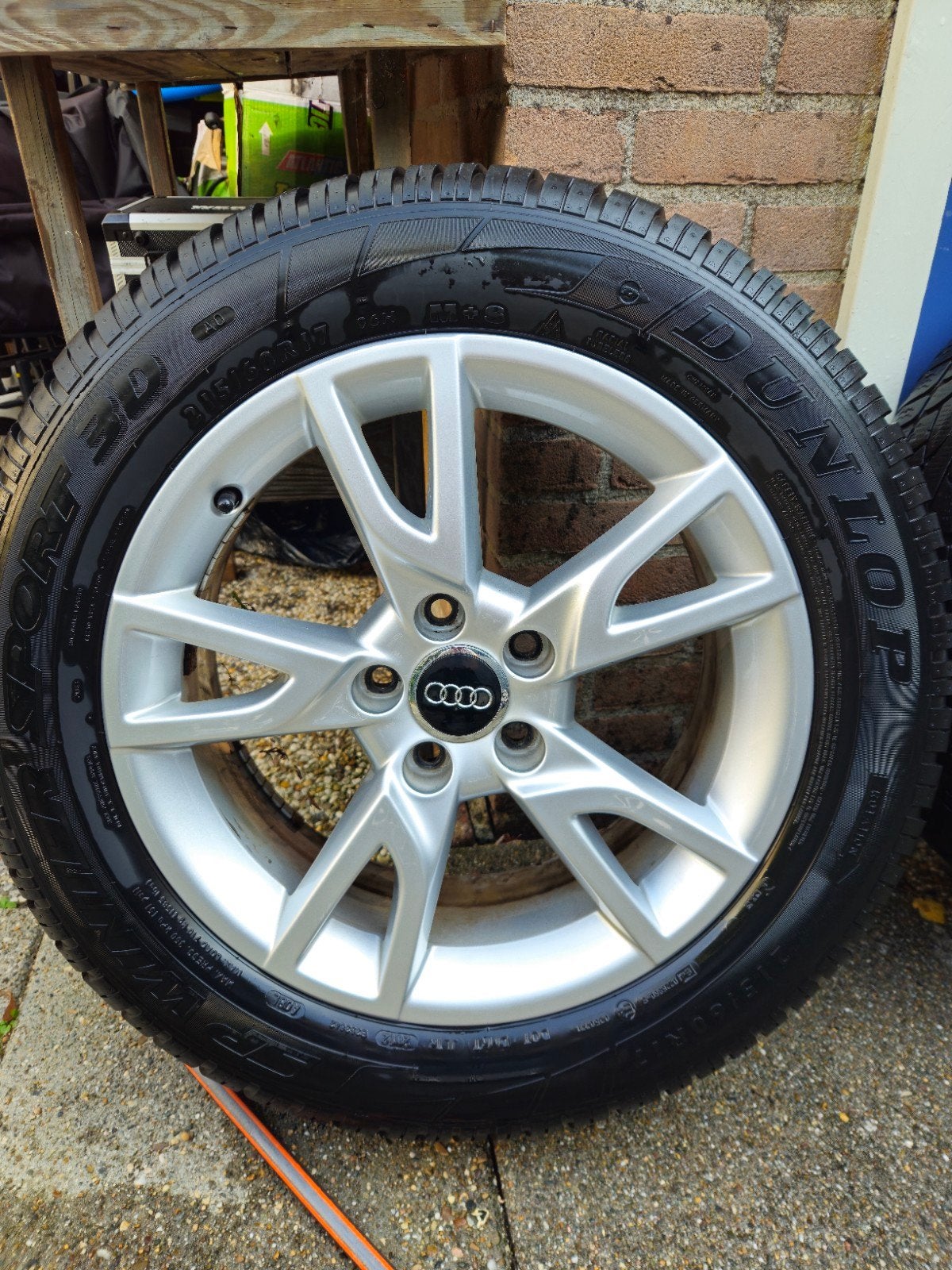 215/60/17 Dunlop Winterbanden op lichtmetalen velgen Audi, Auto-onderdelen, Ophalen, Banden en Velgen, 17 inch, Winterbanden