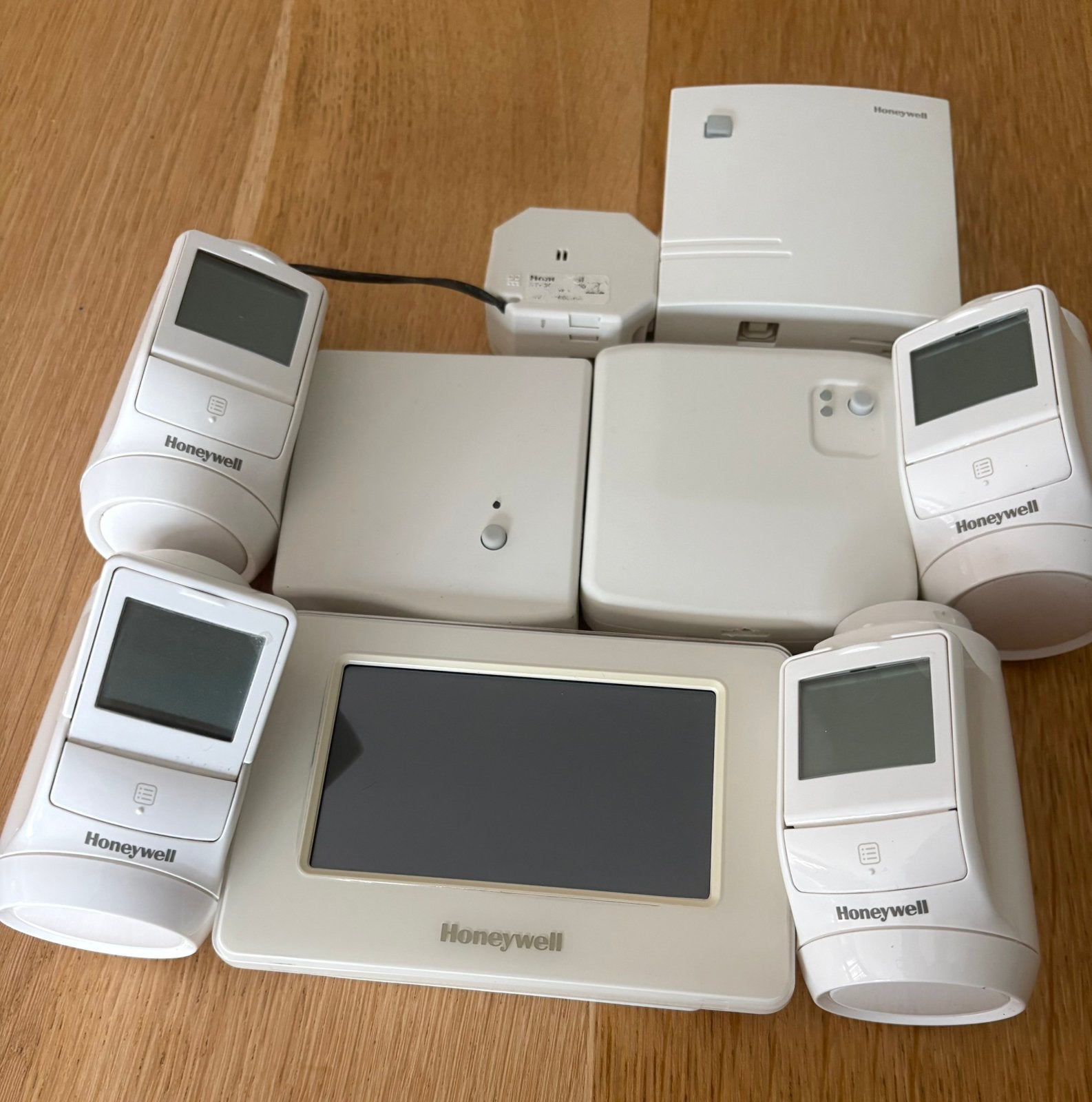 Complete Honeywell Evohome Zoneringsset, Doe-het-zelf en Verbouw, Thermostaten, Ophalen, Slimme thermostaat, Gebruikt