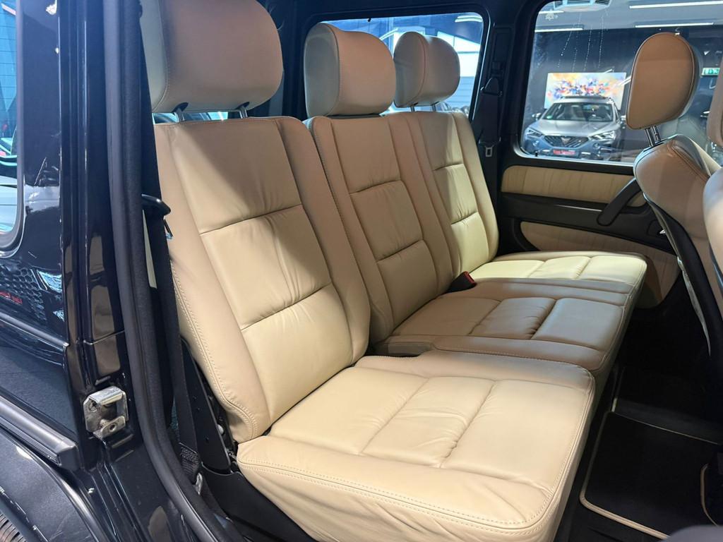 Mercedes-Benz G-klasse 500 V8|PANO|LEER|CAMERA|TREKHAAK|MEMO, Auto's, Mercedes-Benz, 12 maanden, Gebruikt, 8 cilinders, Zwart