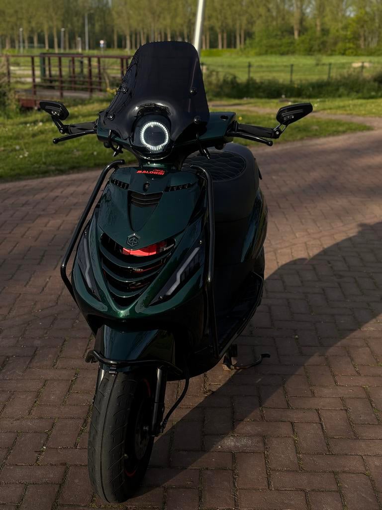 Piaggio Zip iget 2023 v3 e5 - jaguar Green SP RS, Ophalen, Gebruikt, Maximaal 45 km/u, 50 cc