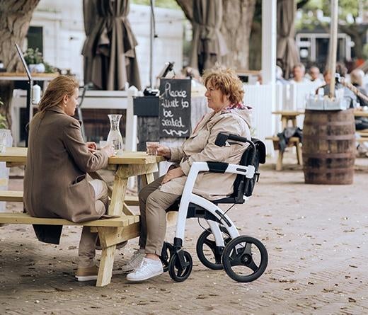 Te Huur: Rollz Motion 2.0 | Rollator & Rolstoel in één!, Zorgbroeder, Zoom 19, Info@zorgbroeder.nl, Zo goed als nieuw