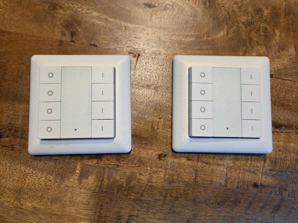 Z-Wave 8-knops schakelaar (2 stuks), Ophalen of Verzenden, Gebruikt, Schakelaar