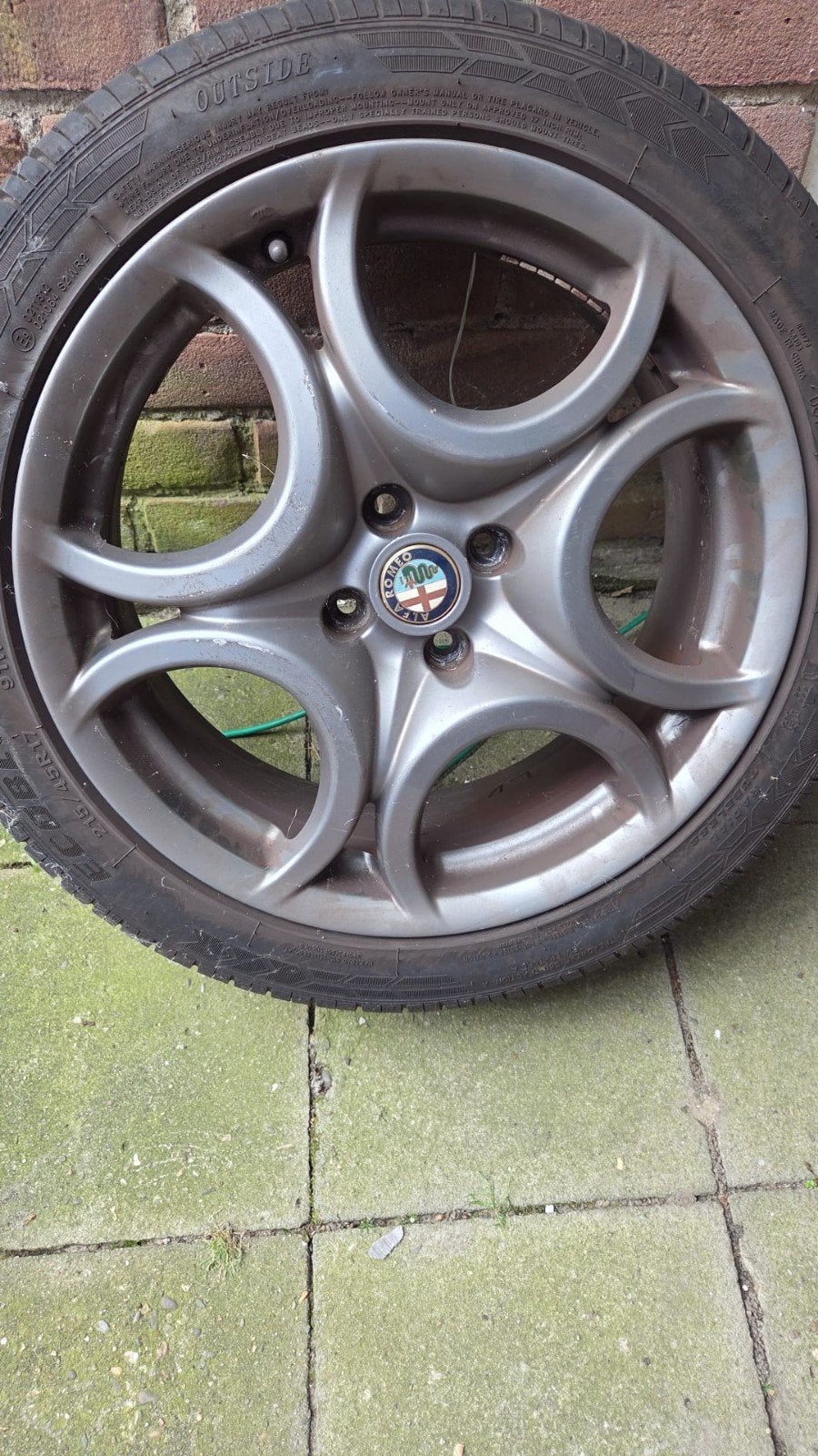 Alfa Romeo 17 inch velgen met zomerbanden 215/45R17, Ophalen, Banden en Velgen, 17 inch, Personenwagen