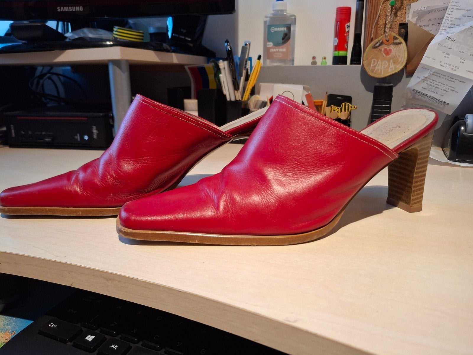 rode instappers, slippers, maat 40, 8 cm hak. Arthur Moda ., Kleding | Dames, Schoenen, Arthur Moda, Instappers, Ophalen of Verzenden
