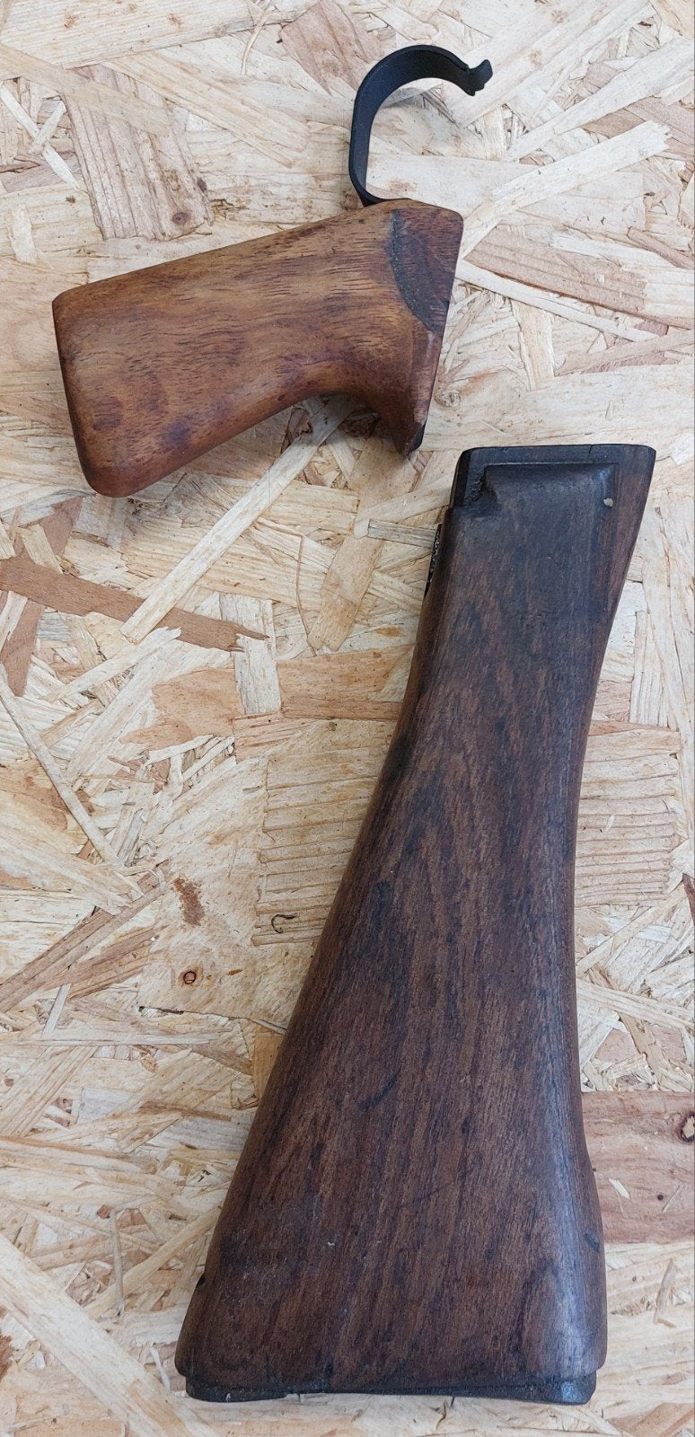 fal / G1 ? houtset  greep, beugel en schoudersteun, Verzamelen, Ophalen of Verzenden