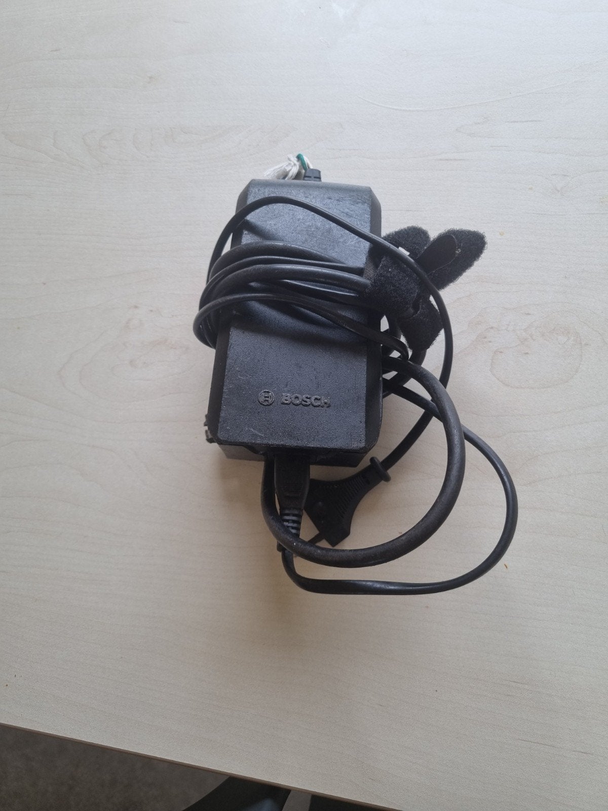 oplader bosch, Fietsen en Brommers, Fietsaccessoires | Fietsaccu's, Ophalen of Verzenden, Gebruikt