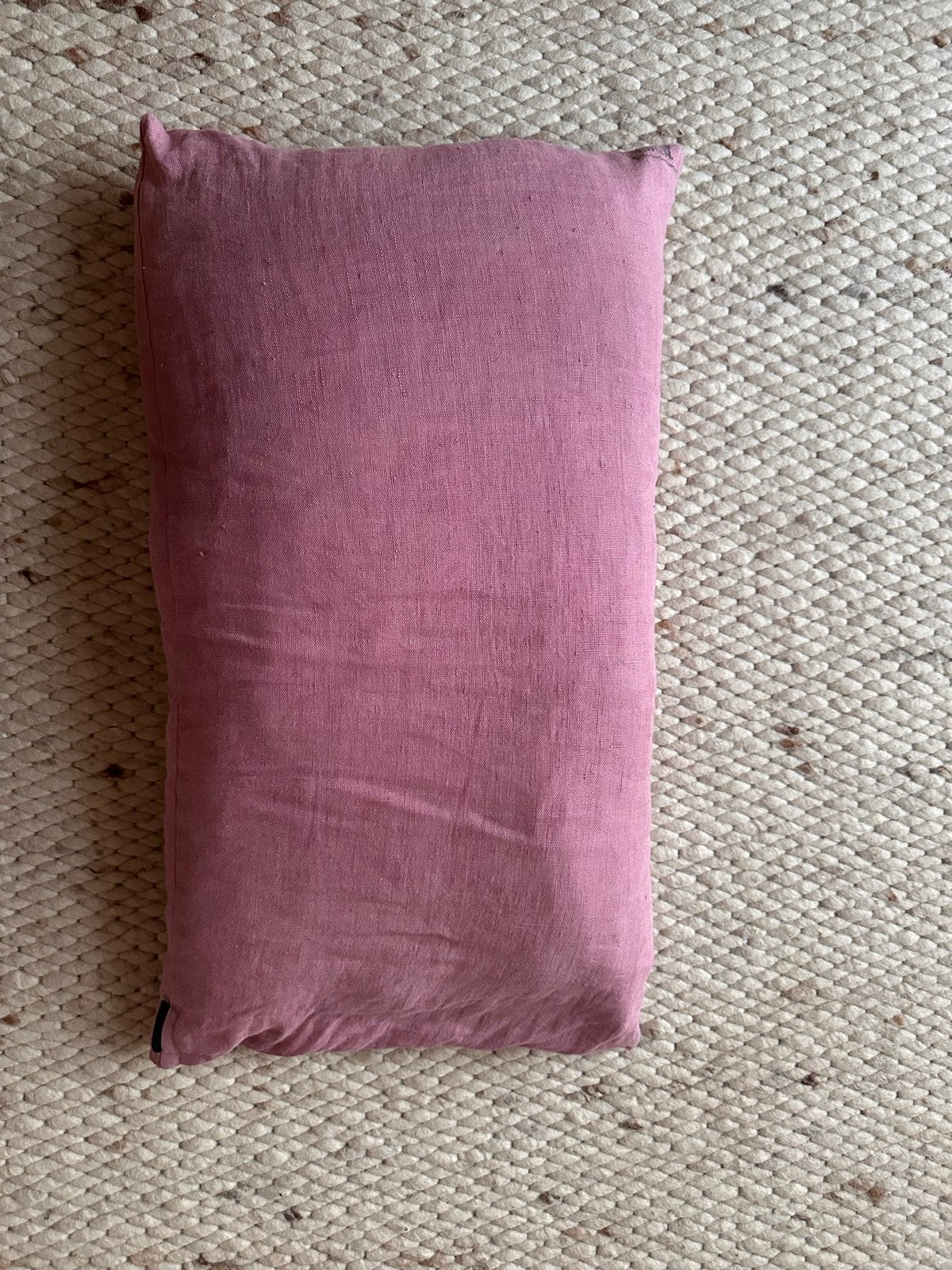 Roze linnen kussen met afneembare sloop - Lovely Linen, Overige merken, Gebruikt, Afneembare hoes, Ophalen of Verzenden