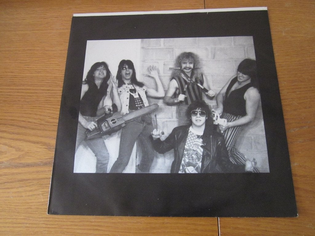 Foto 3 van Attacker - Battle At Helms Deep 1985 Roadrunner RR 9750 LP