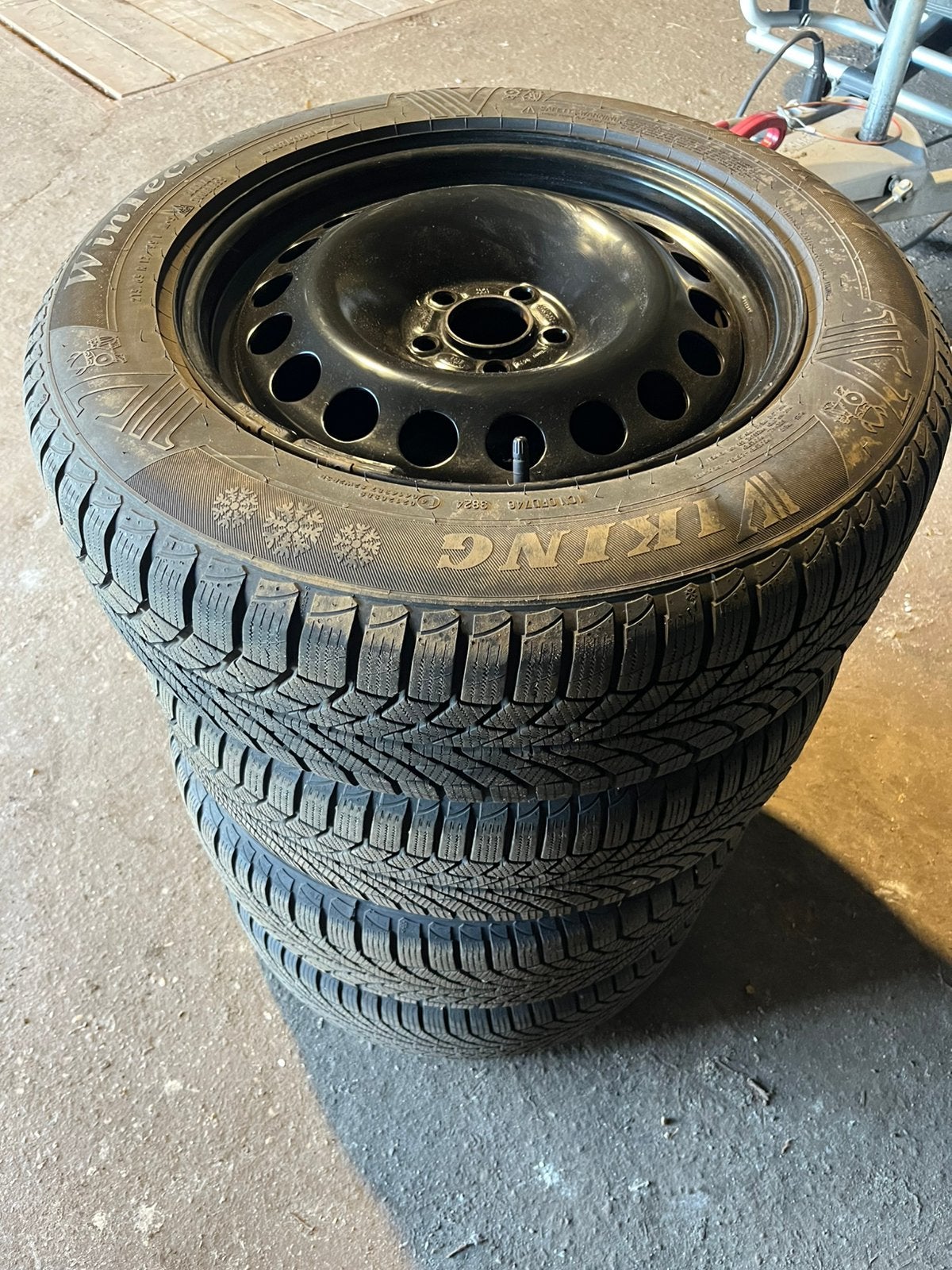Winterbanden met stalen velg voor ford smax, Ophalen, Gebruikt