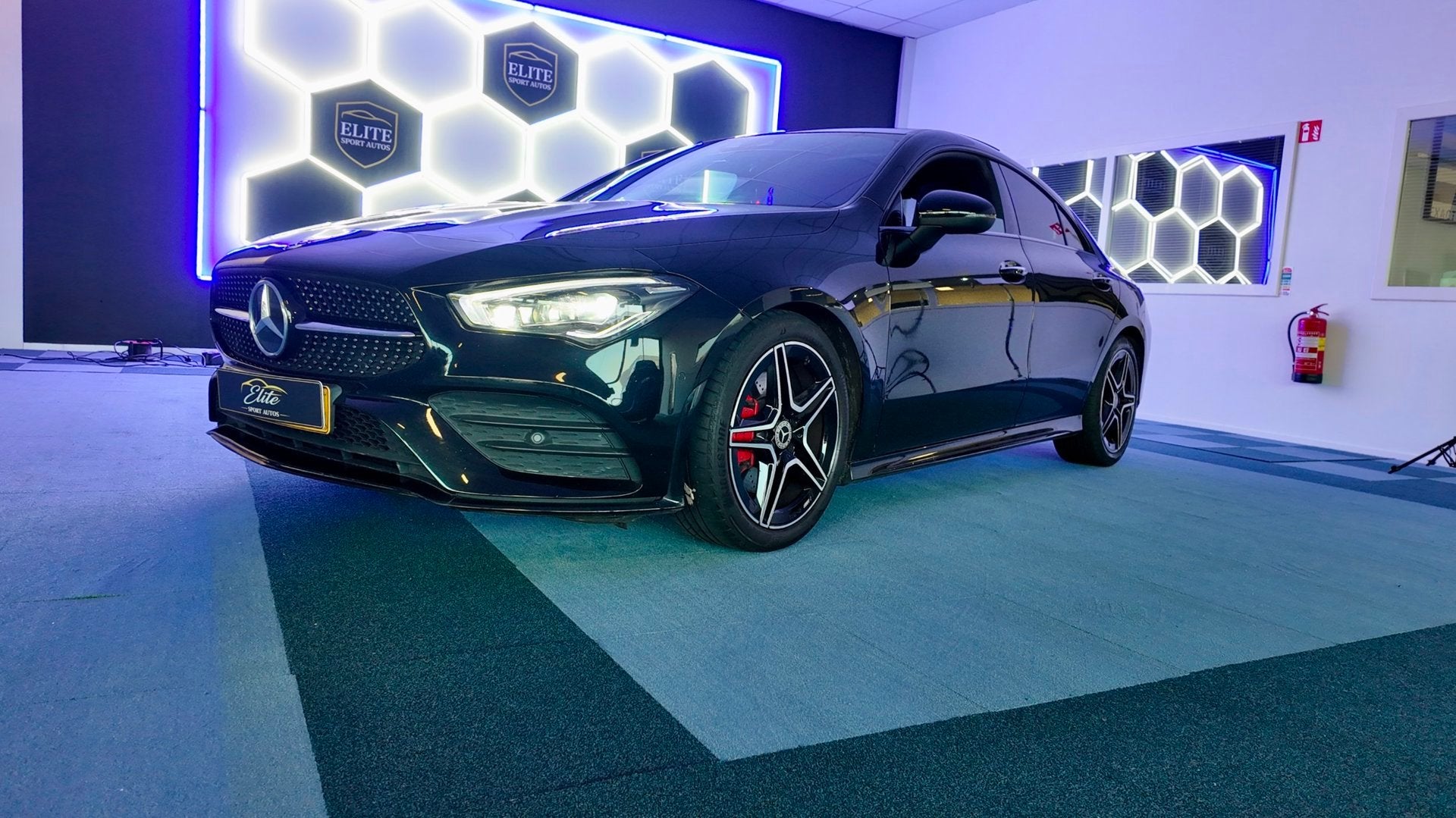 Mercedes-Benz CLA-klasse 200 Business Solution AMG, Auto's, Mercedes-Benz, Gebruikt, 4 cilinders, 715 kg, Origineel Nederlands