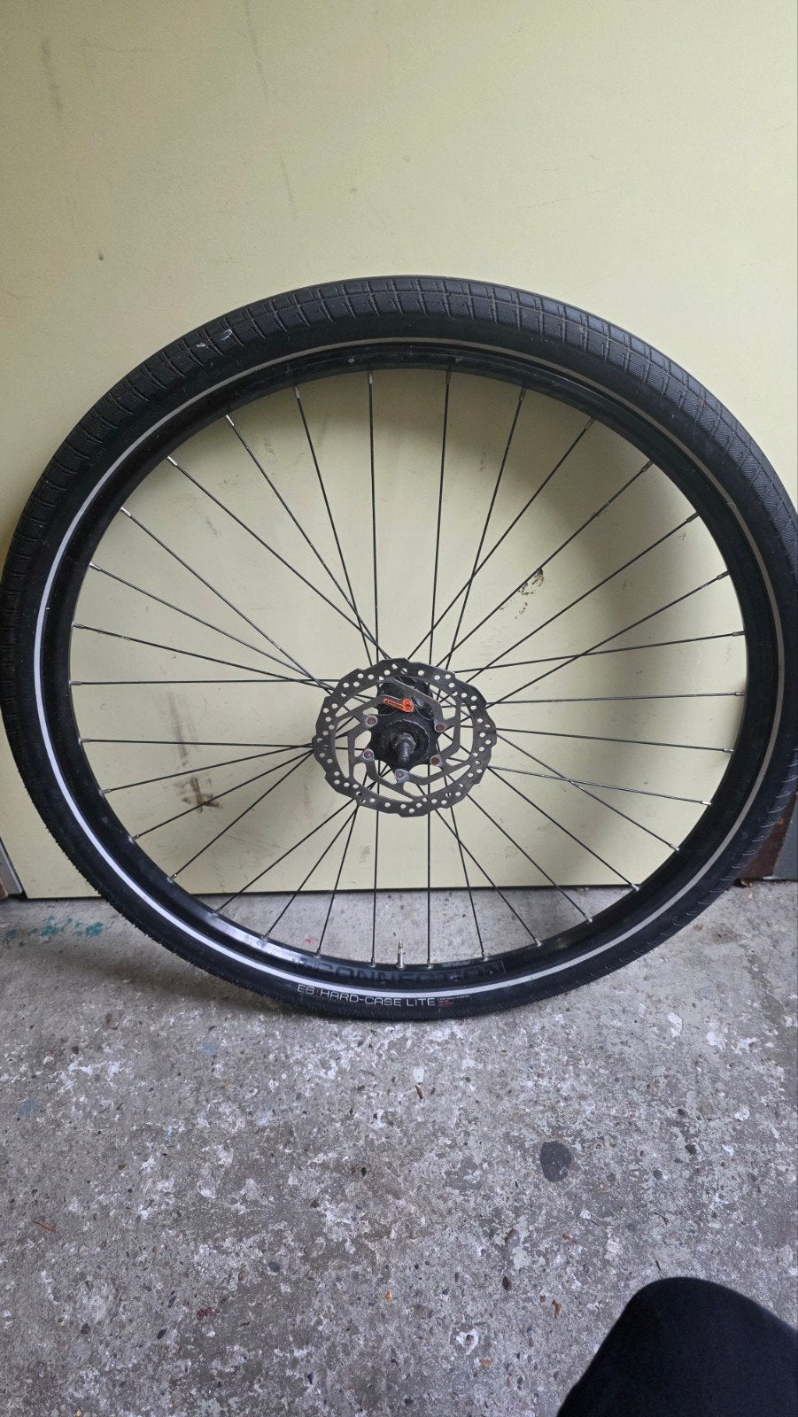 28 inch fietswiel met band, voor en achter, Elektrische fiets, Gebruikt, Band, Ophalen of Verzenden