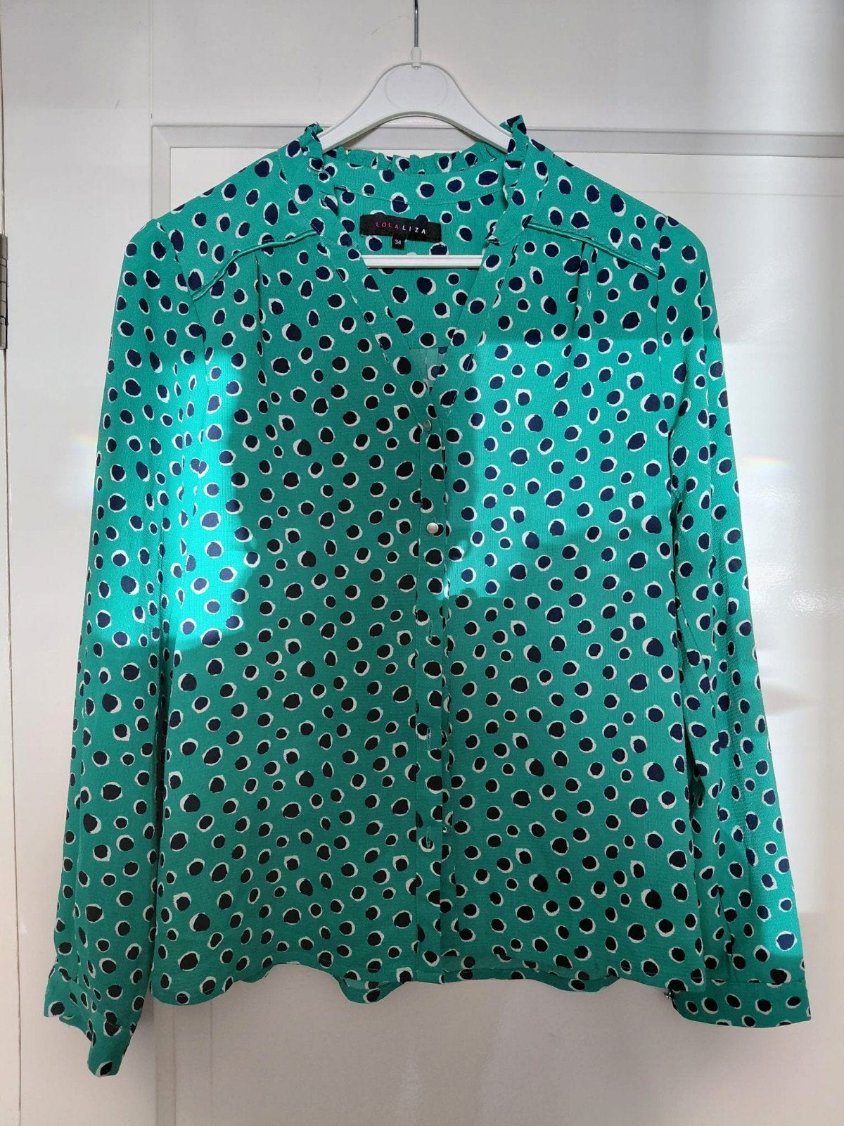 LolaLiza Blouse Zgan Groen met Stippen - Maat 34, Ophalen of Verzenden, Zo goed als nieuw, LolaLiza, Maat 34 (XS) of kleiner