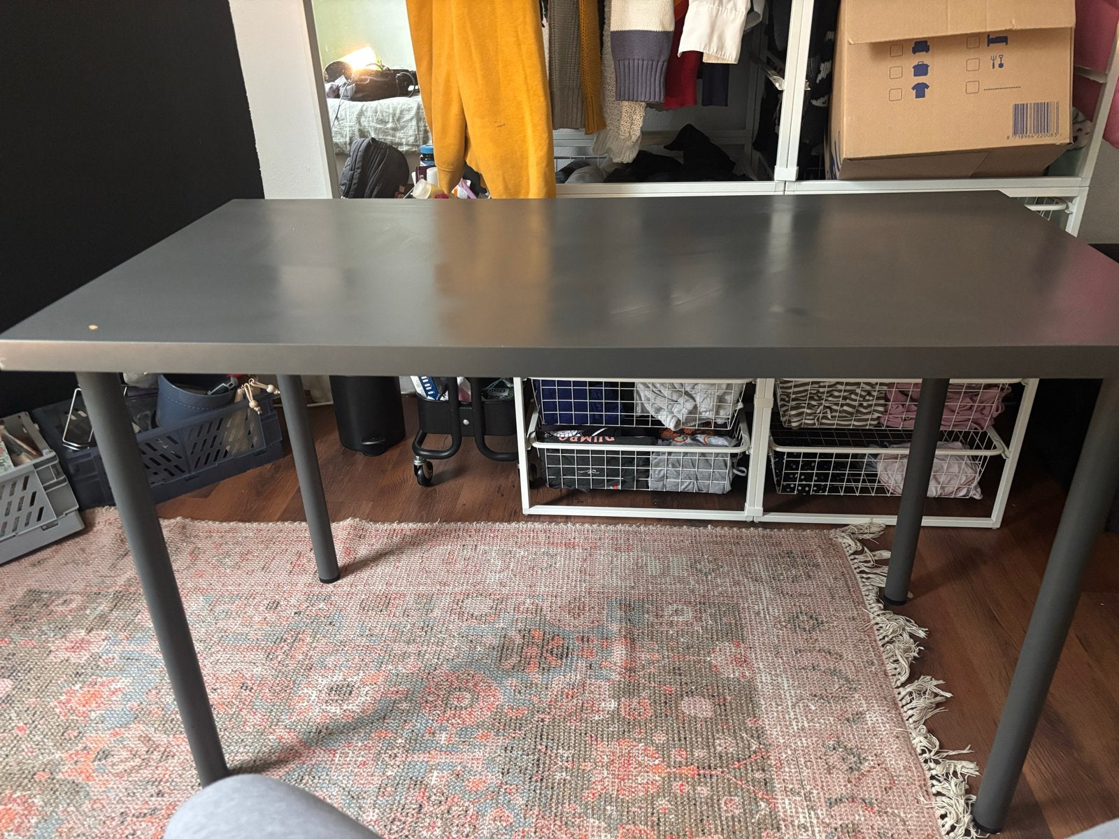 IKEA grijs bureau, Ophalen, Gebruikt, Spaanplaat of MDF, Overige merken