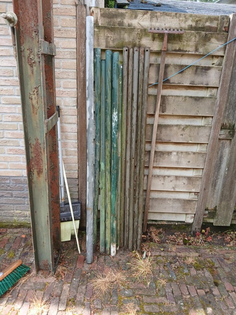 Afrasteringspalen, Ophalen, Gebruikt, IJzer, Gaashekwerk