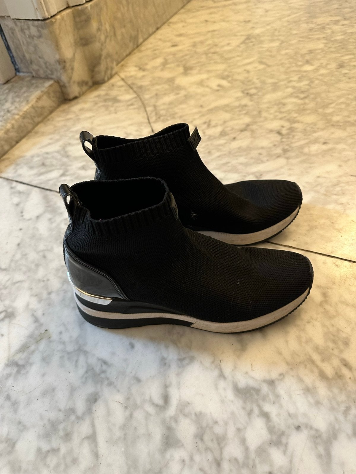 Michael kors skylar halfhoge sokschoen maat 38, Verzenden, Zwart, Sneakers of Gympen, Zo goed als nieuw