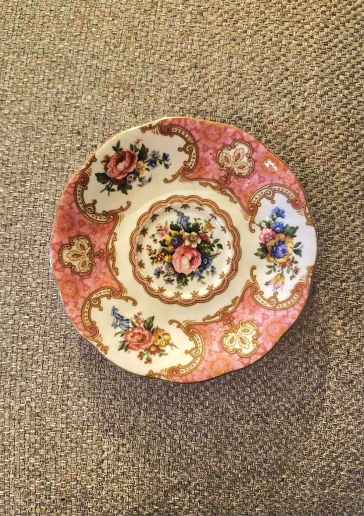 Royal Albert Lady Carlyle schoteltje in perfecte staat, Ophalen of Verzenden