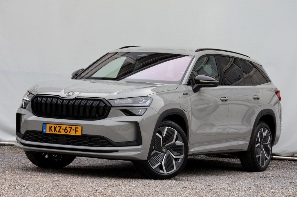 Skoda Kodiaq 1.5 TSI PHEV Sportline Business - 204 pk *Trekh, Automaat, 4 cilinders, Met garantie (alle), Electronic Stability Program (ESP)