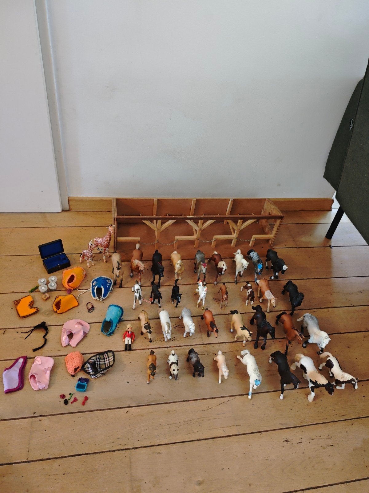 Schleich paarden met stal en nog veel meer, Ophalen of Verzenden