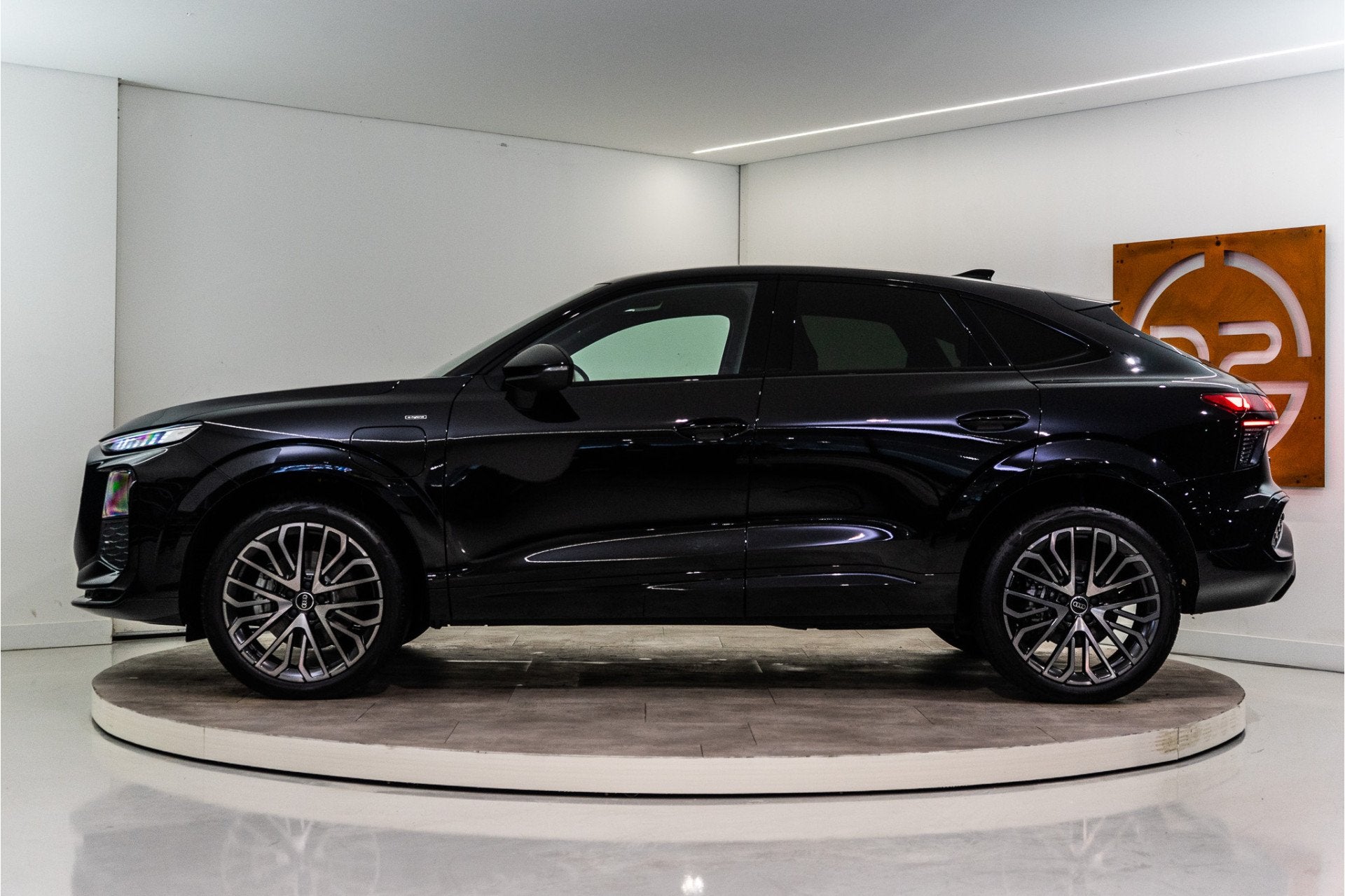 Audi Q3 Sportback e-hybrid 272PK | MY 2026 PER DIRECT LEVERB, Auto's, 12 maanden, 1800 kg, 1498 cc, Zwart