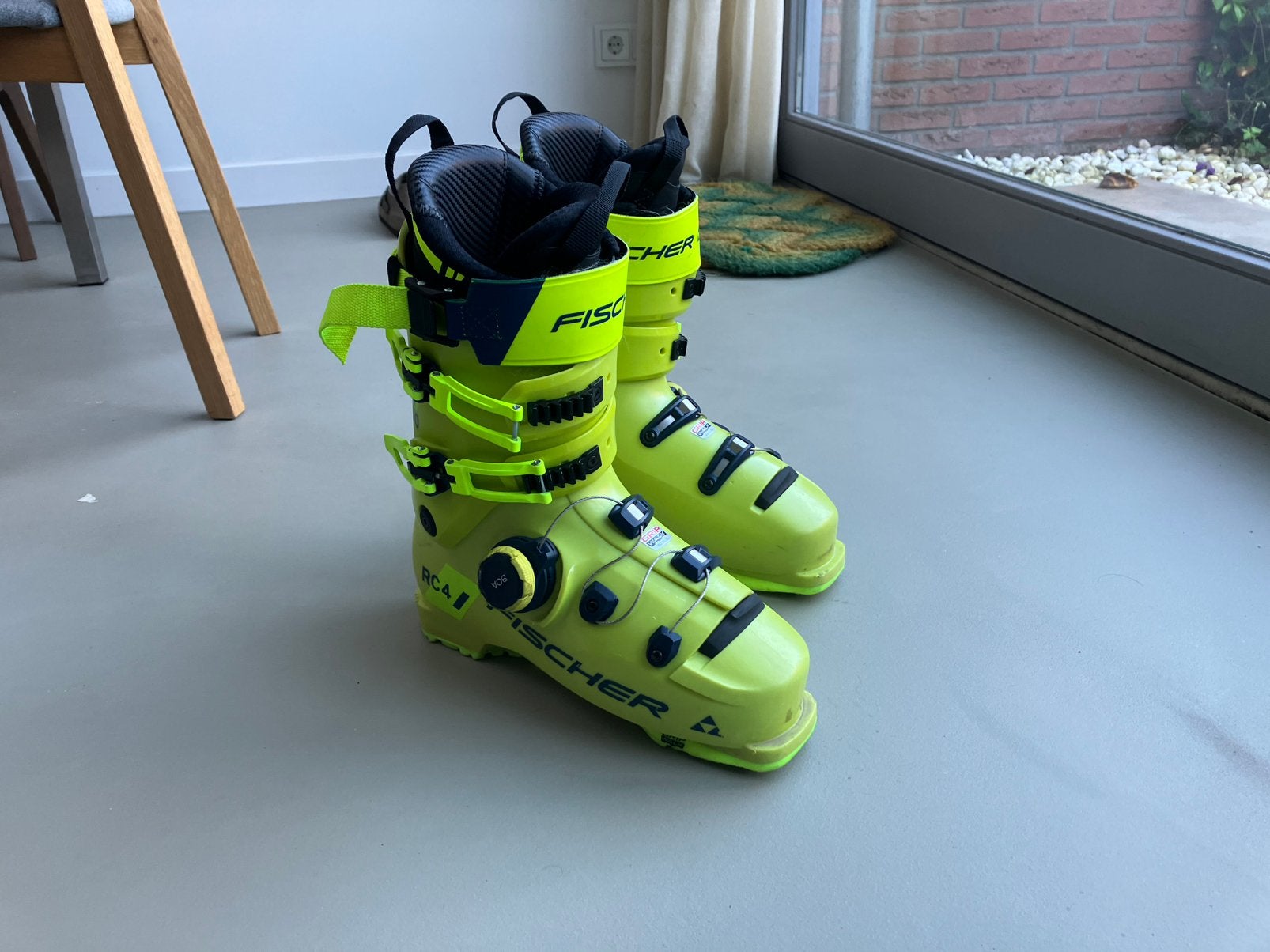 Skischoenen Fischer RC4 130MV BOA maat 28,5, Sport en Fitness, Ophalen, Fischer, 100 tot 140 cm, Schoenen