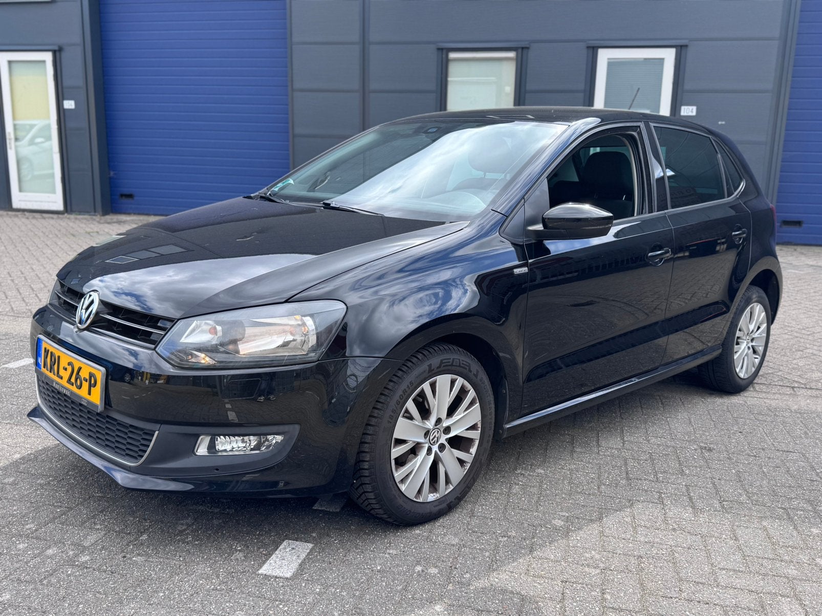 VW Polo 1.2 Life Edition | CarPlay | Camera | APK 2028, Automatische klimaatregeling, Zwart, Bedrijf, Handgeschakeld