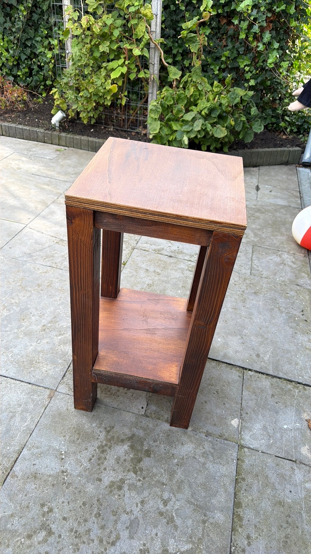 Gratis - Houten bijzettafel, Ophalen, Minder dan 55 cm, Gebruikt, 60 cm of meer