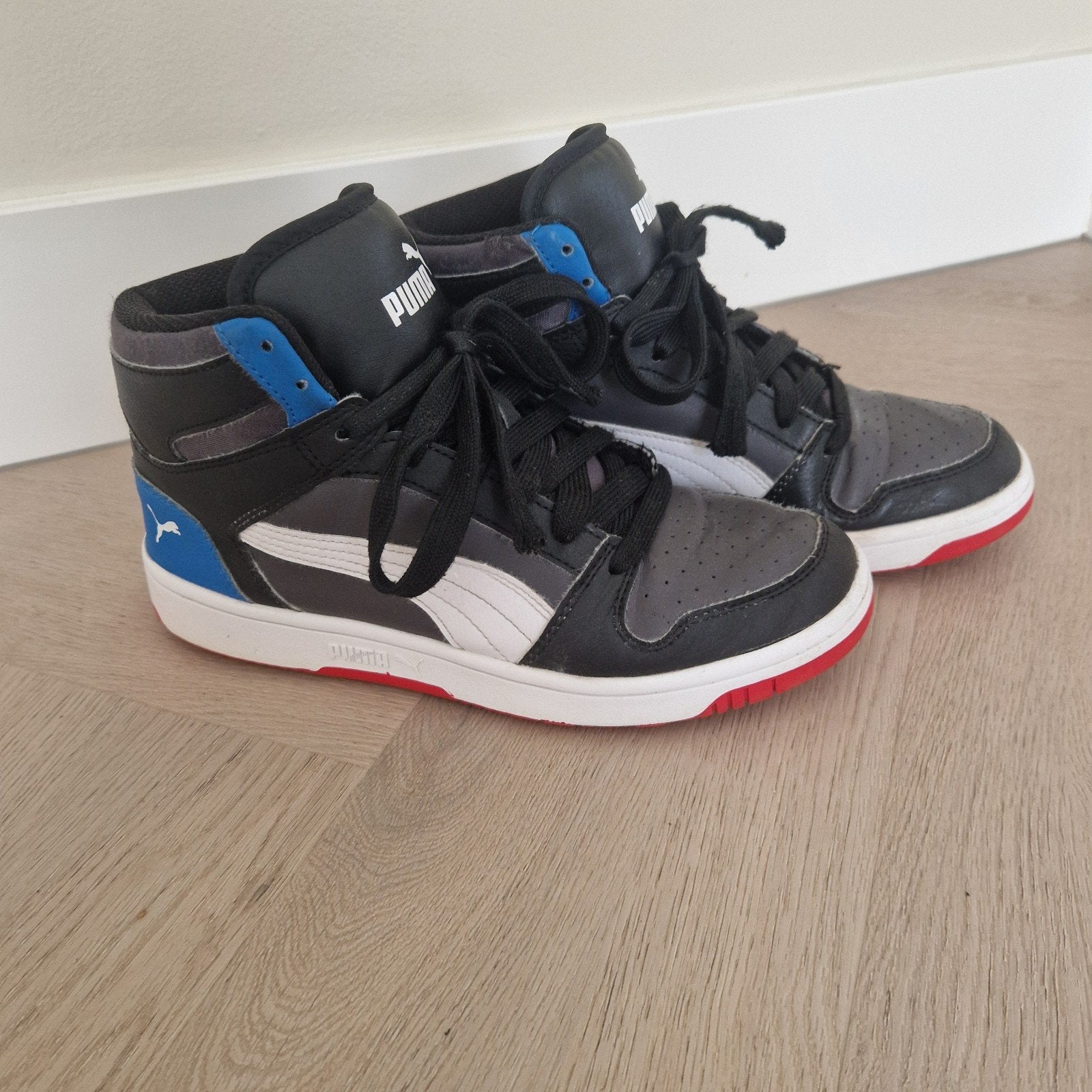 Puma Rebound LayUp SL Jr sneakers maat 38.5, Jongen of Meisje, Puma, Schoenen, Ophalen of Verzenden
