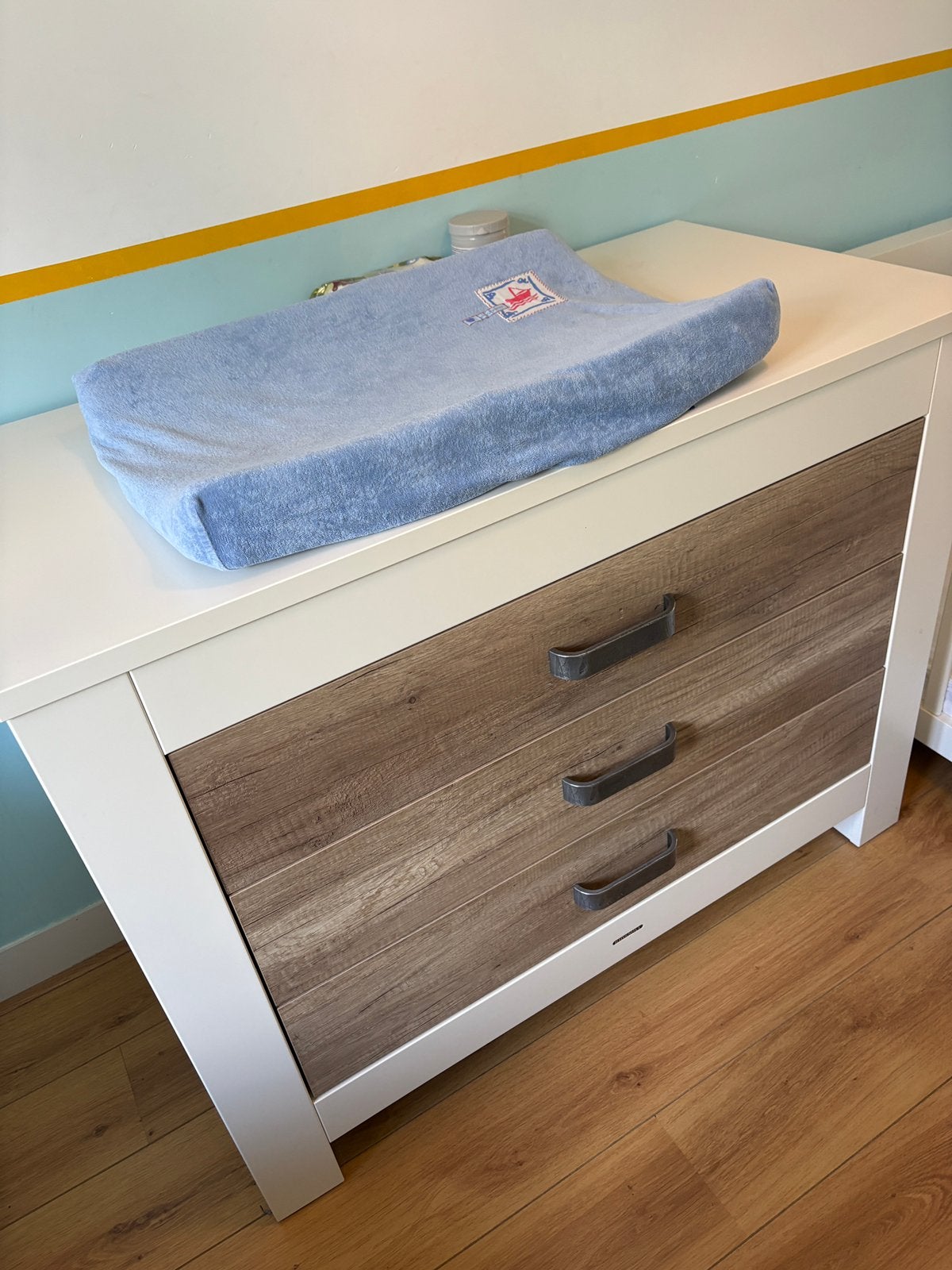 Commode en ledikant kidsmill, Ophalen, Zo goed als nieuw, Jongetje of Meisje