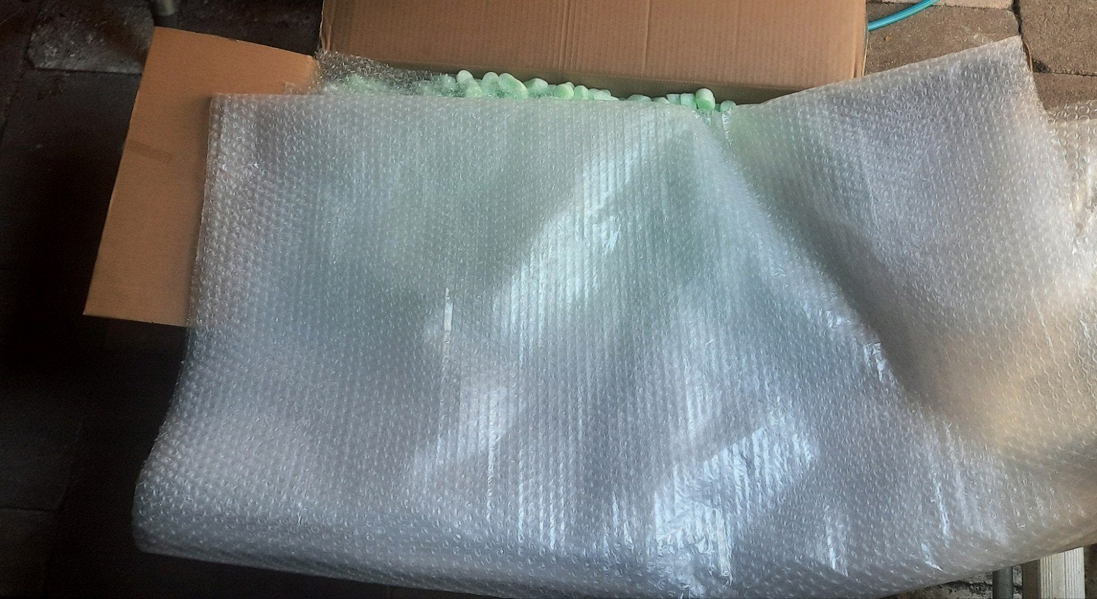 Bubbeltjes plastic verpakkings materiaal, "schuimpjes",, Ophalen, Doos, 40 tot 60 cm, Minder dan 35 cm