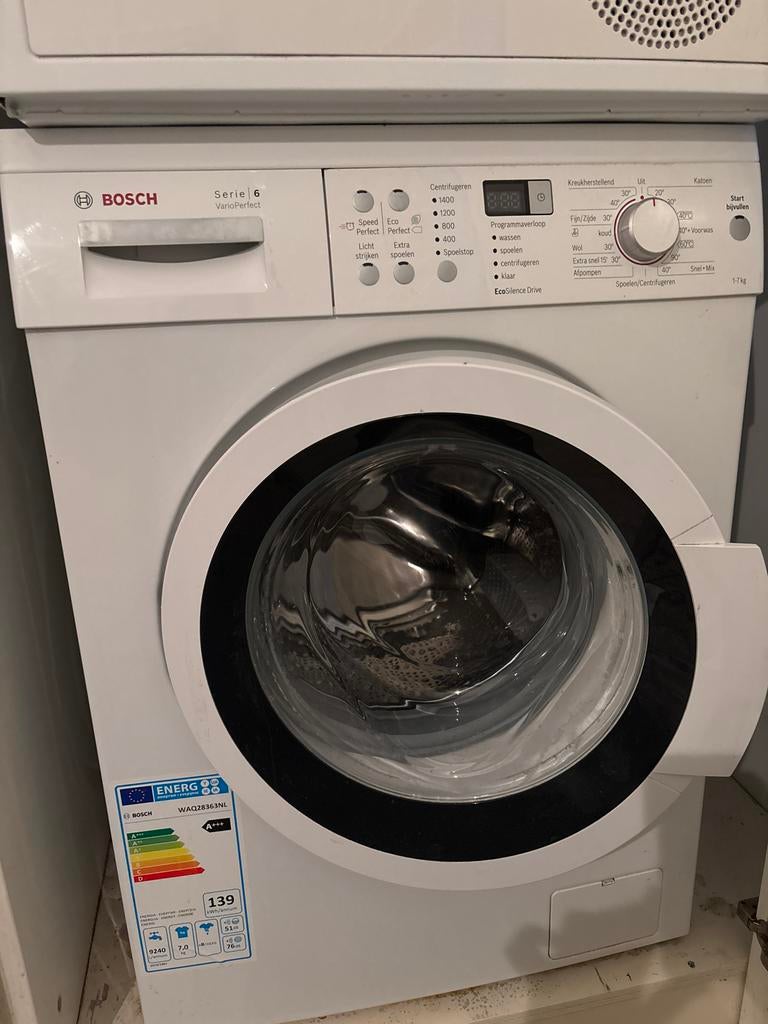 Bosch wasmachine serie 6 WAQ28363NL, Witgoed en Apparatuur, Wasmachines, Ophalen, 1200 tot 1600 toeren, 85 tot 90 cm