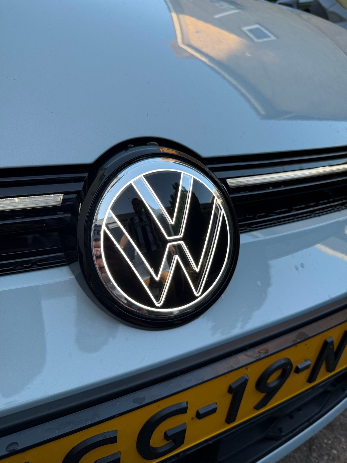 VW Golf 8,5 verlicht logo voorzijde, Ophalen of Verzenden, Nieuw, Volkswagen