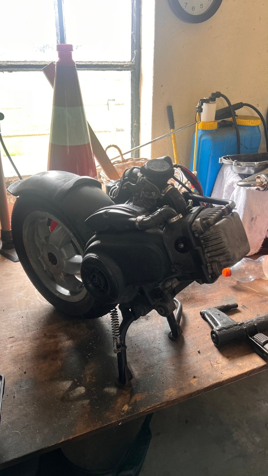 Piaggio Zip 2000 4t blok nieuw band, Ophalen, Maximaal 45 km/u, Zip, Zo goed als nieuw