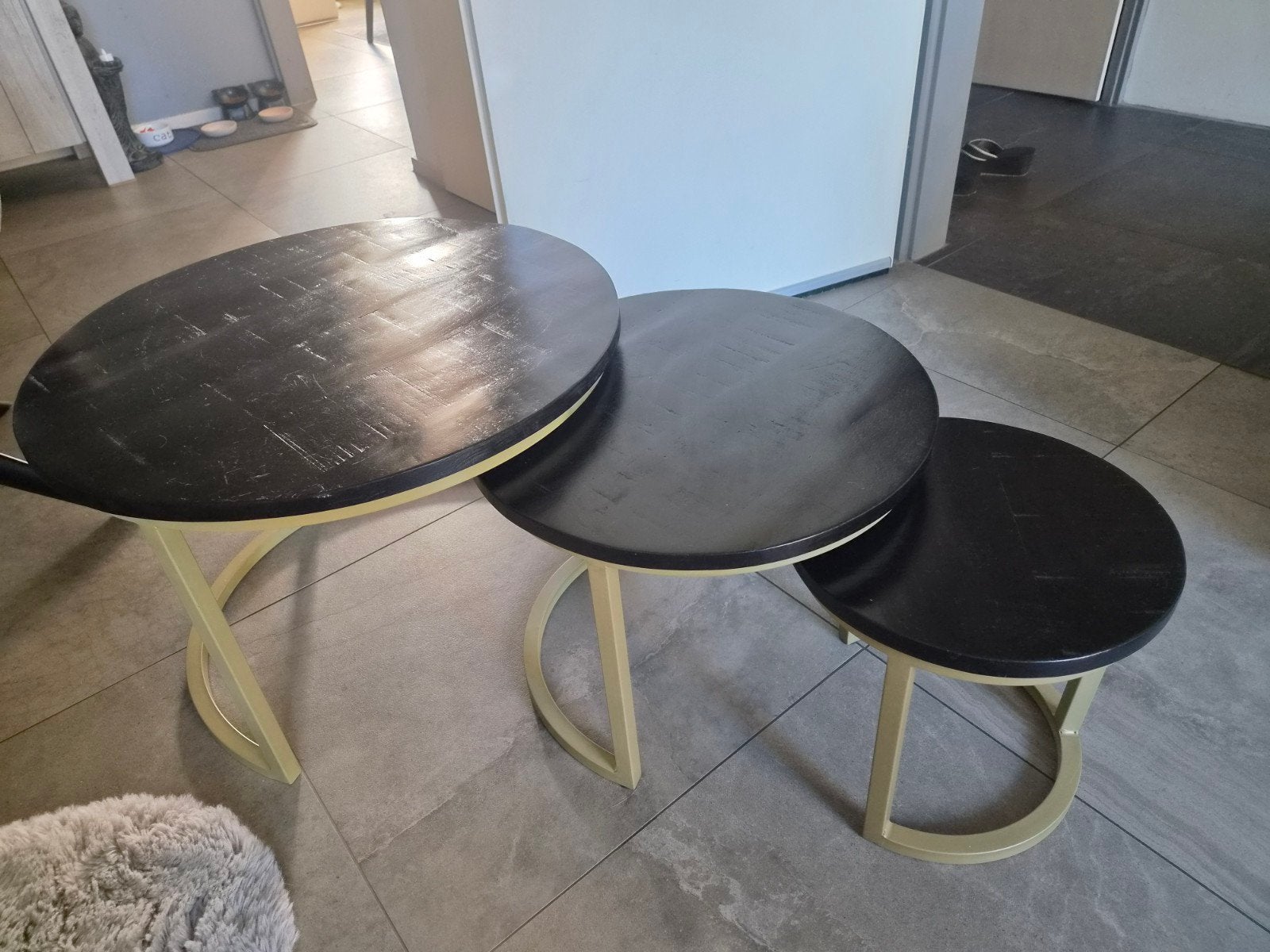 Set van 3 ronde salontafels, zwart met goudkleurig onderstel, Minder dan 45 cm, Gebruikt, Modern, Industrieel, Rond