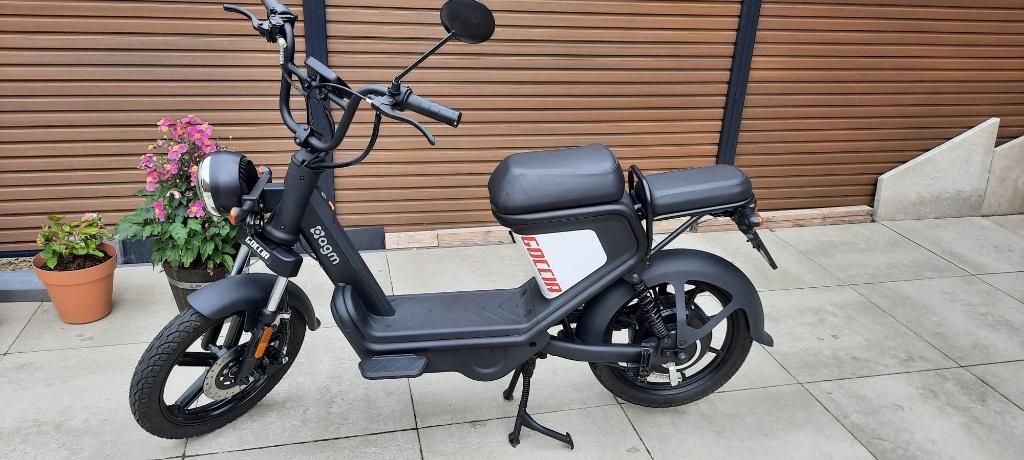 Prachtige AGM snorbrommer, Fietsen en Brommers, Elektrisch, Zo goed als nieuw, Ophalen, Overige merken