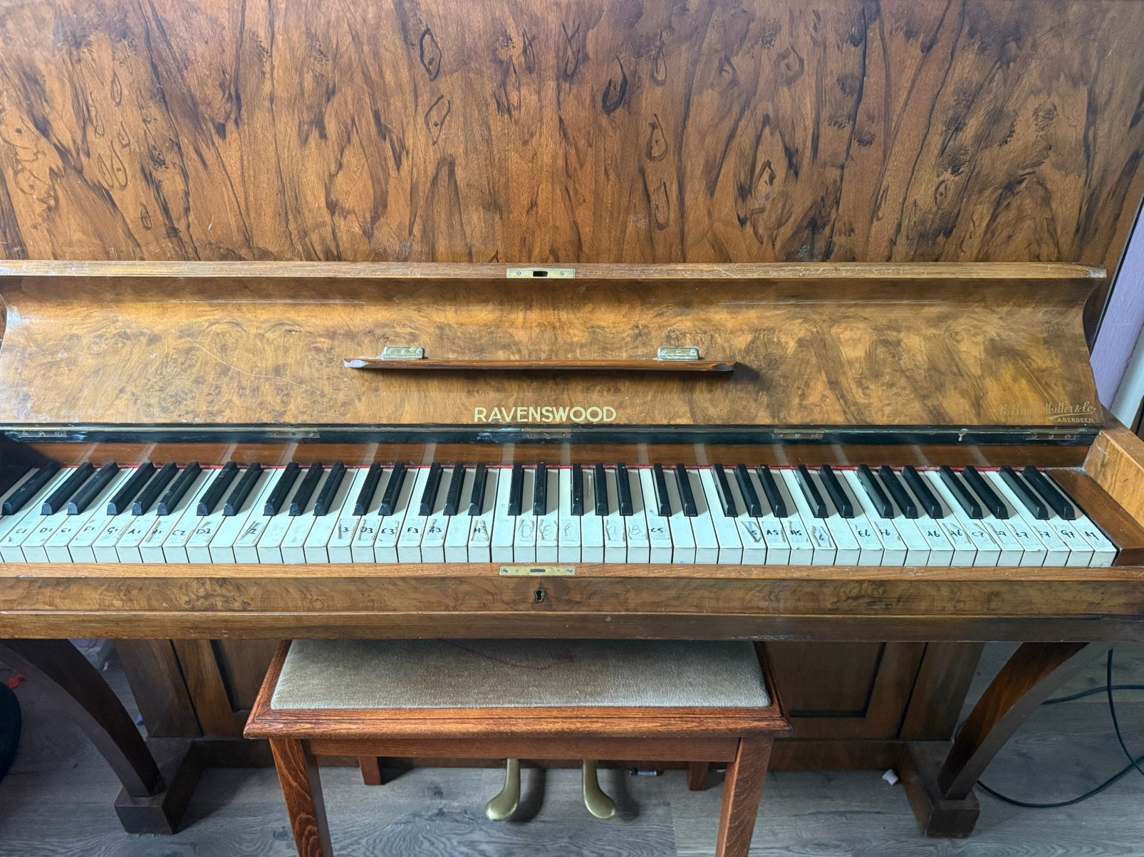 Gratis piano, Ophalen, Gebruikt, Bruin