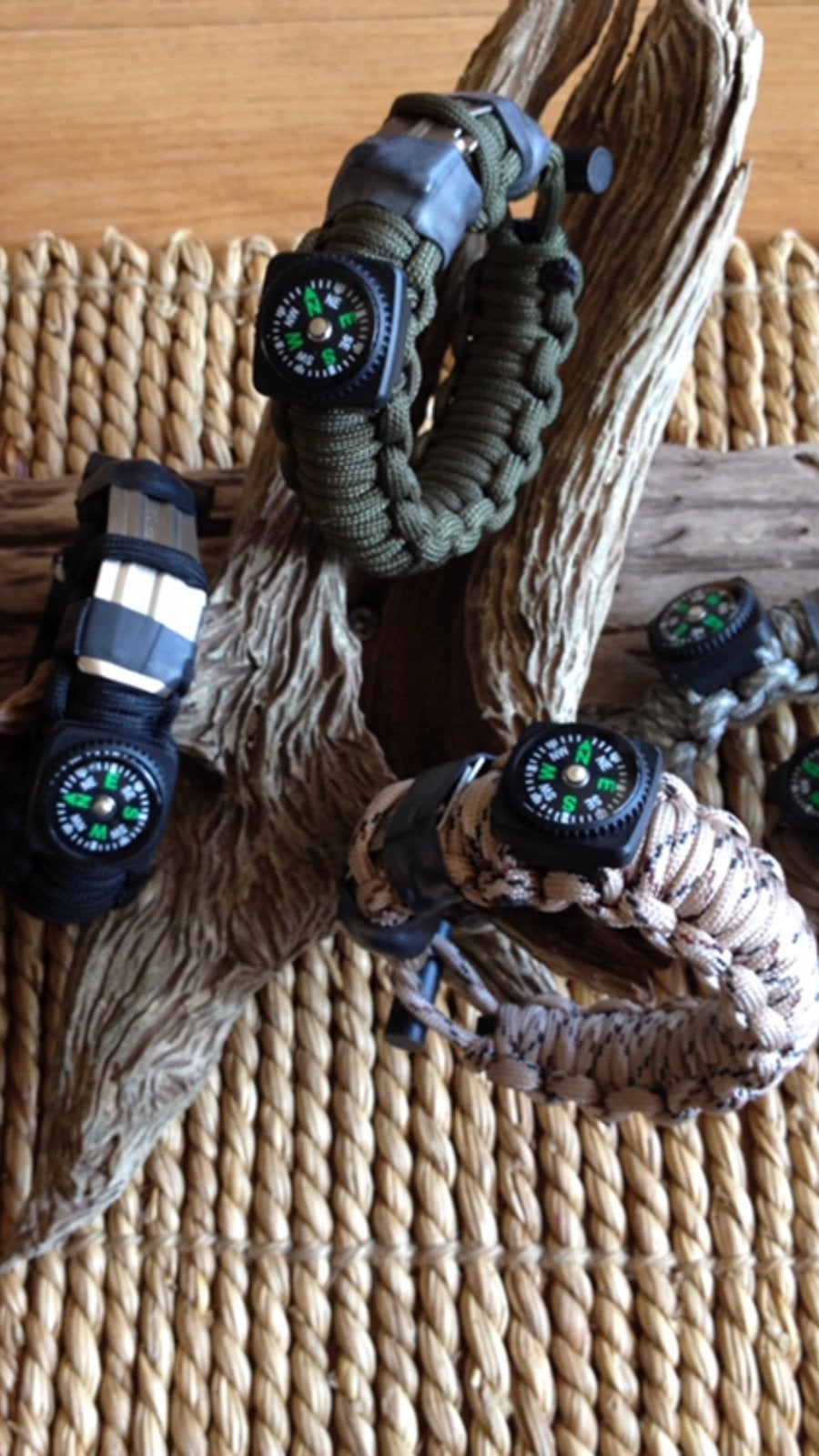 Survival Armband met Kompas, €5 KORTING MinDef, Ophalen of Verzenden, Nieuw, Overige kleuren, Overige materialen