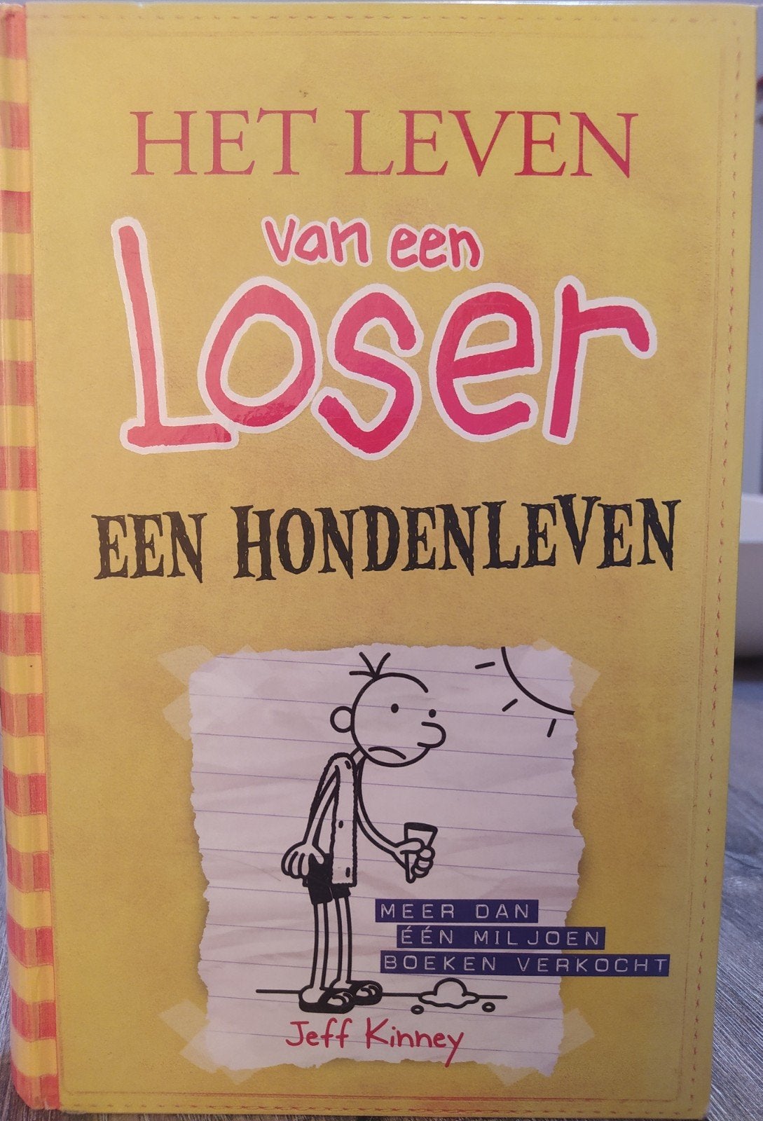 Het Leven van een Loser: Een Hondenleven - Jeff Kinney, Ophalen of Verzenden, Zo goed als nieuw, Jeff Kinney