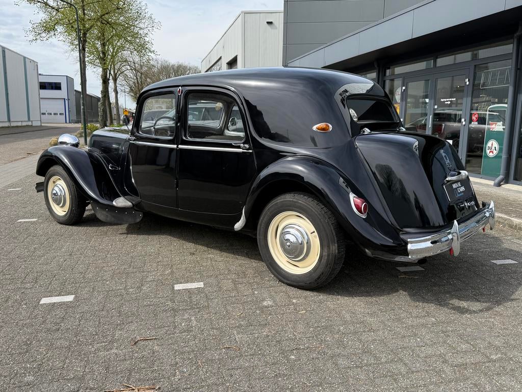 Citroën traction avant six, bouwjaar 1952, foto 8