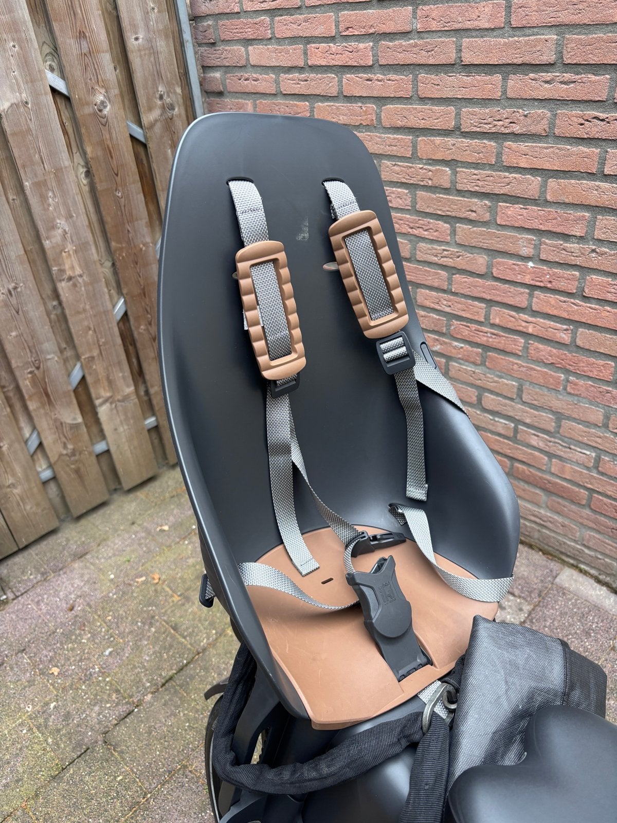 Fietsstoeltje achter zonder adapter, Ophalen of Verzenden, Gebruikt, Achterzitje