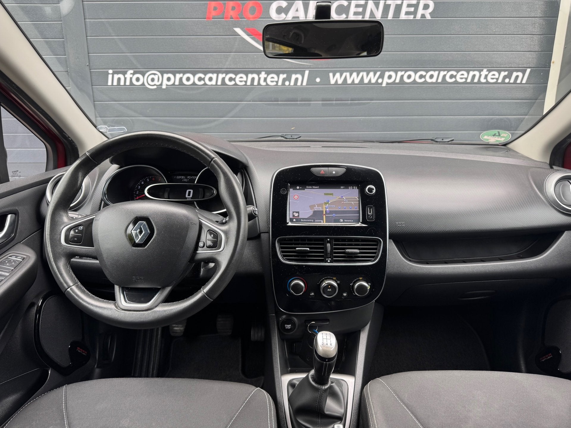 Renault Clio Estate 0.9 TCe Limited AIRCO | CRUISE | PDC | 2, Voorwielaandrijving, 898 cc, 1063 kg, Gebruikt