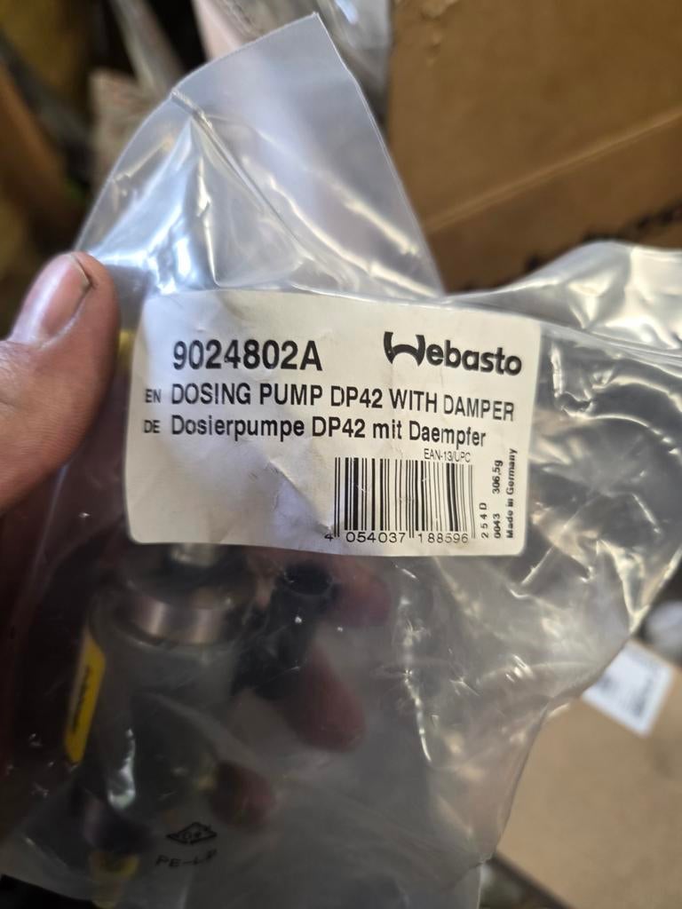 Webasto Doseerpomp DP42 met Demper - Nieuw, Ophalen of Verzenden, Nieuw
