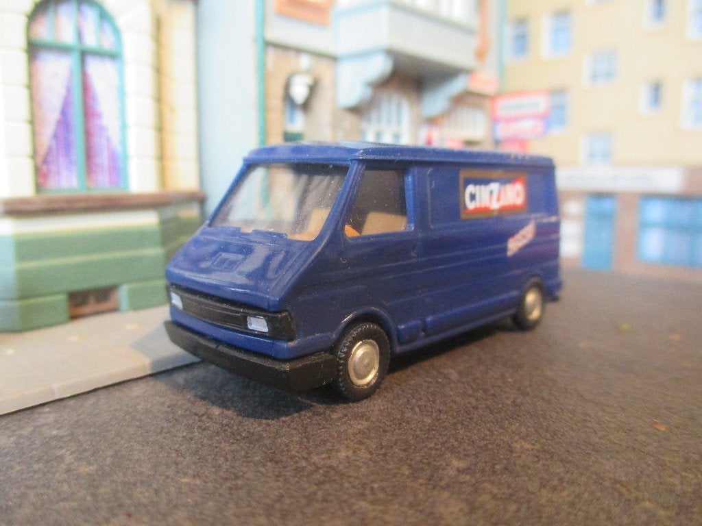 Fiat 242 / Citroën C35 - Praline Cinzano Rosso, Ophalen of Verzenden, Gebruikt, Bus of Vrachtwagen, Overige merken