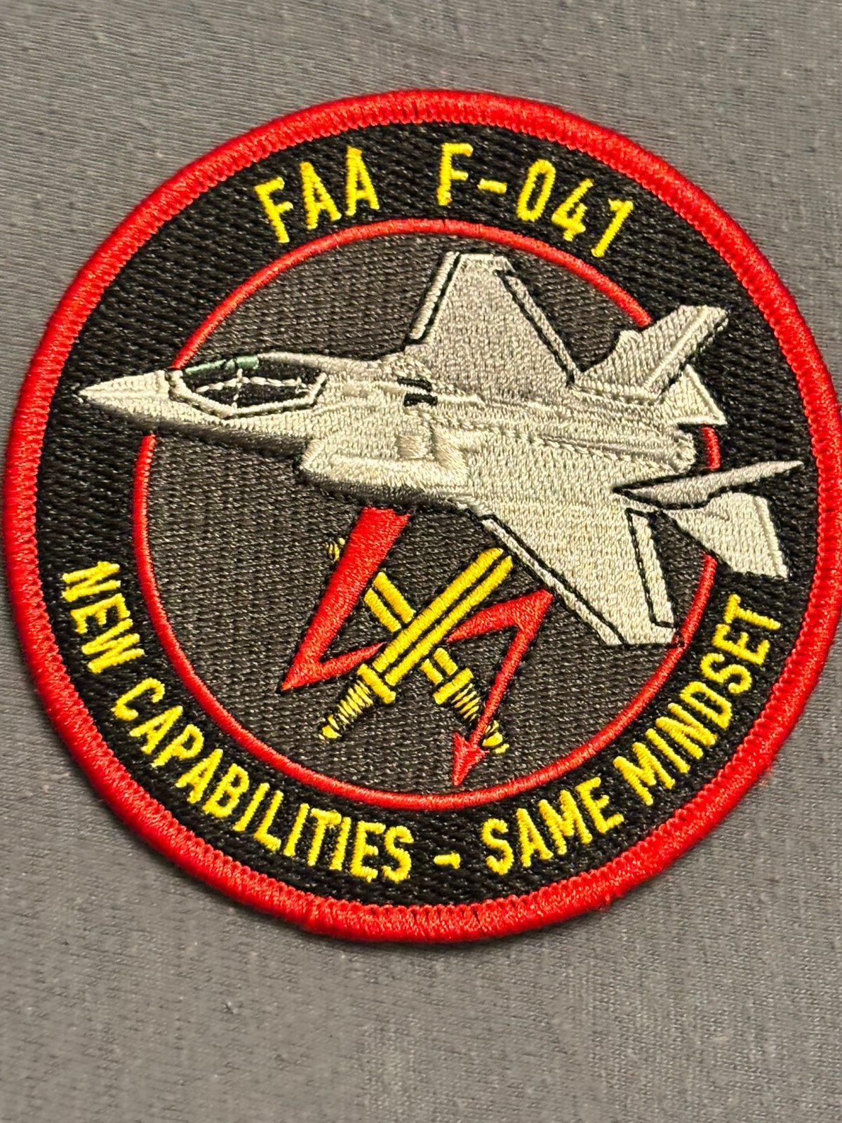 Embleem FAA F-041 F-35 lightning 312 SQN, Verzenden, Luchtmacht, Nederland, Embleem of Badge