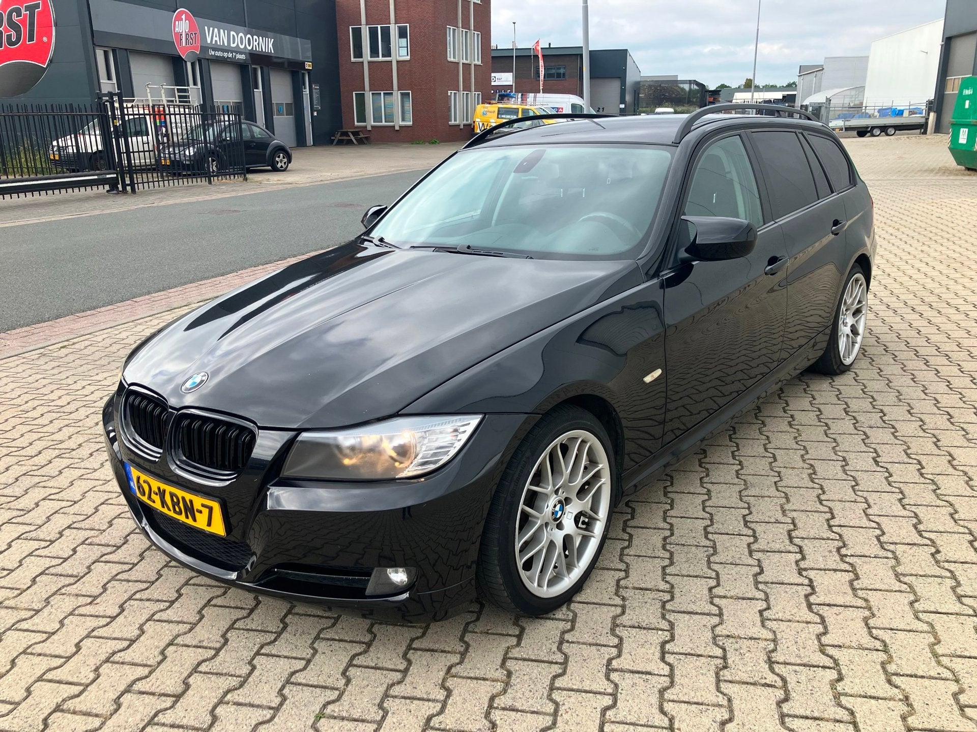 BMW 3-serie Touring 316i Business Line " GOED LEZEN ", Auto's, Achterwielaandrijving, Gebruikt, 1599 cc, 4 cilinders