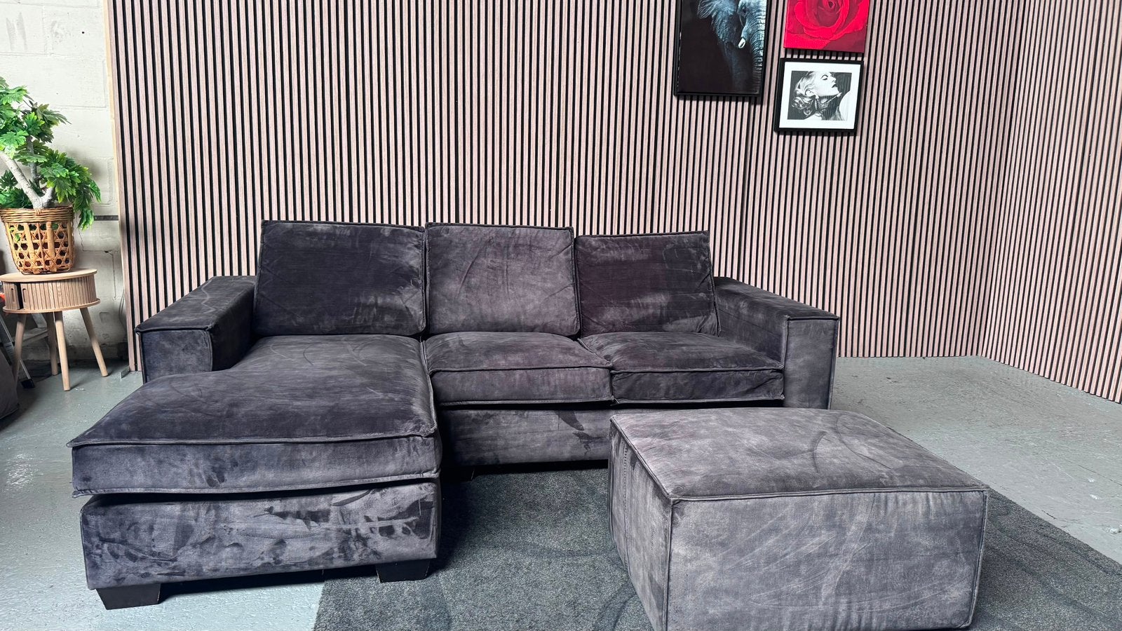 GRATIS LEVERING Velvet Loungebank + Poef 240x170 GEREINIGD, Hoekbank, Ophalen of Verzenden, Zo goed als nieuw, 150 cm of meer