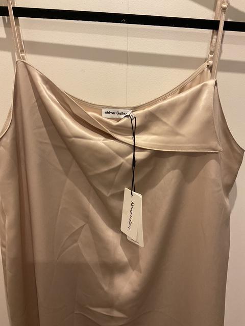Ahlvar Gallery beige goude jurk xl Nieuw, Beige, Maat 46/48 (XL) of groter, Nieuw, Ophalen of Verzenden